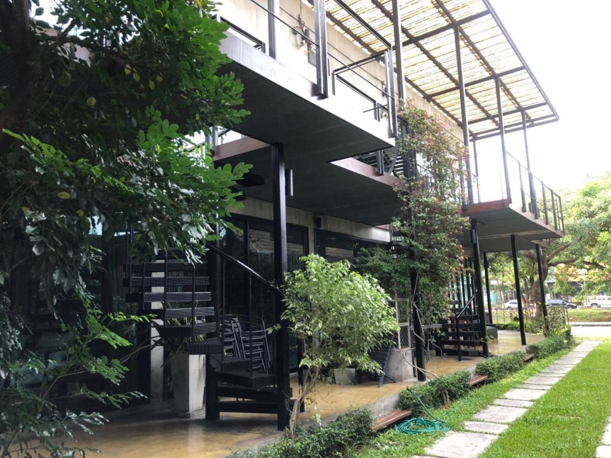 Bed Stop Hotel Chiangmai Τσιάνγκ Μάι Εξωτερικό φωτογραφία