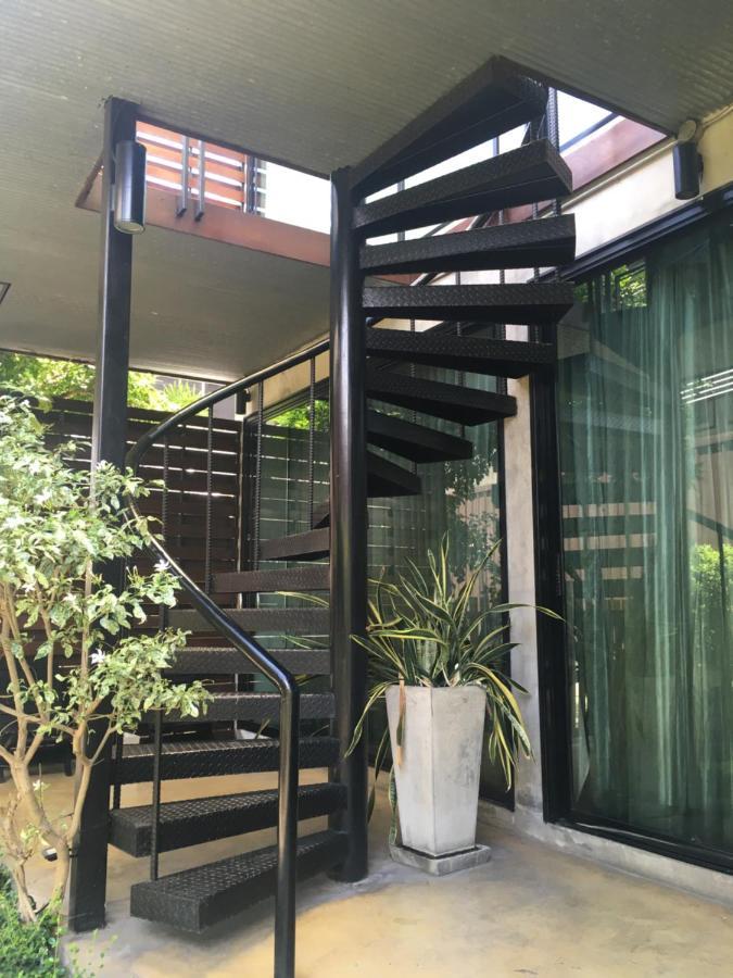 Bed Stop Hotel Chiangmai Τσιάνγκ Μάι Εξωτερικό φωτογραφία